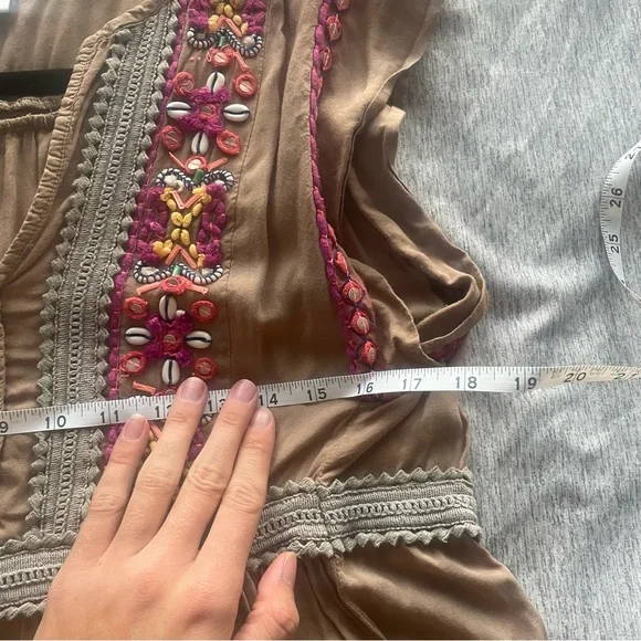 Anthropologie Blank London Sedona Embroidered Embellished Top Size Medium - Picture 9 of 10